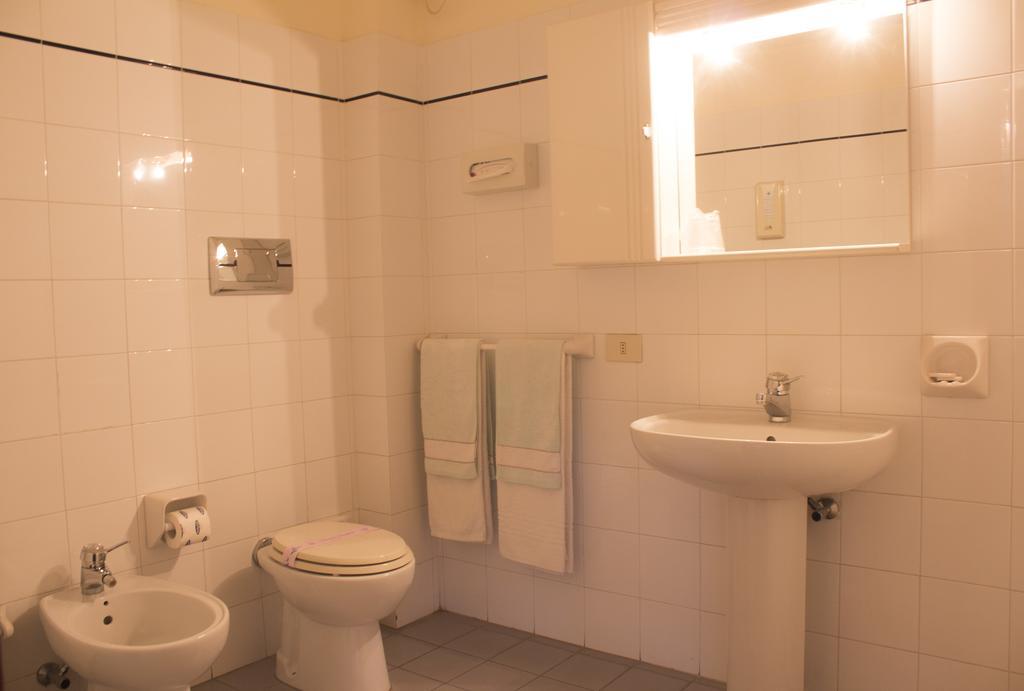 Hotel Falisco Fabrica di Roma Bilik gambar